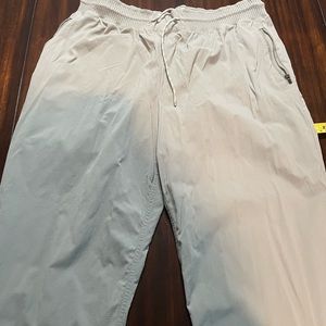 Trekkie straight cropped pants from Athleta.